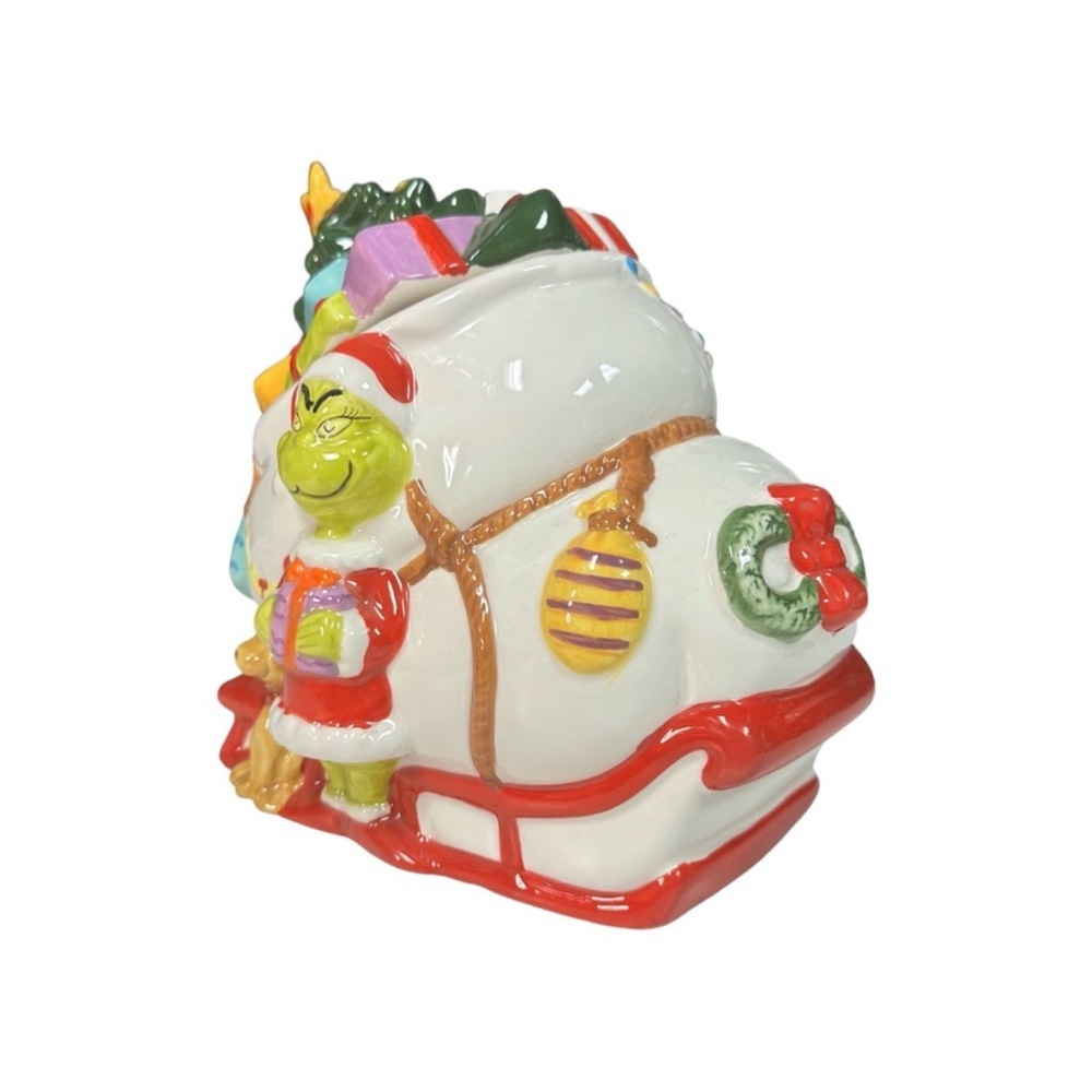 Dr. Seuss Grinch Sleigh with Gifts - Red and Green